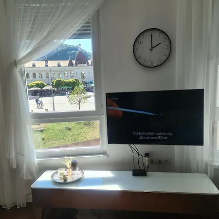 Apartman Trg - Square *